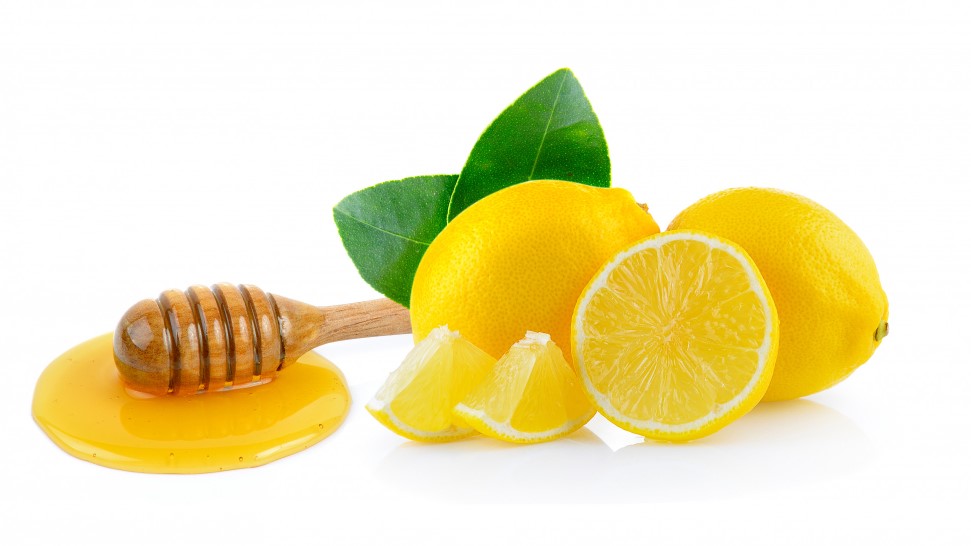 Domowe Sposoby na Pierwsze Jesienne Przeziębienia – Co Warto Mieć Pod Ręką?