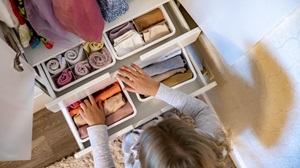 Winter Cabinet Declutter – What to Throw Out and What to Reorganize?